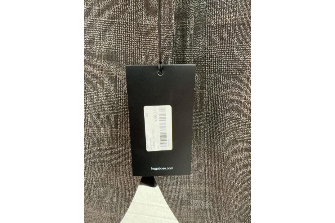 Hugo Boss 2pc suite - size 48”R - RRP£480 - Image 5 of 6