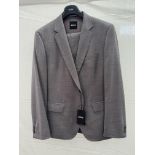Hugo Boss 2pc suit - size 48R - RRP£545