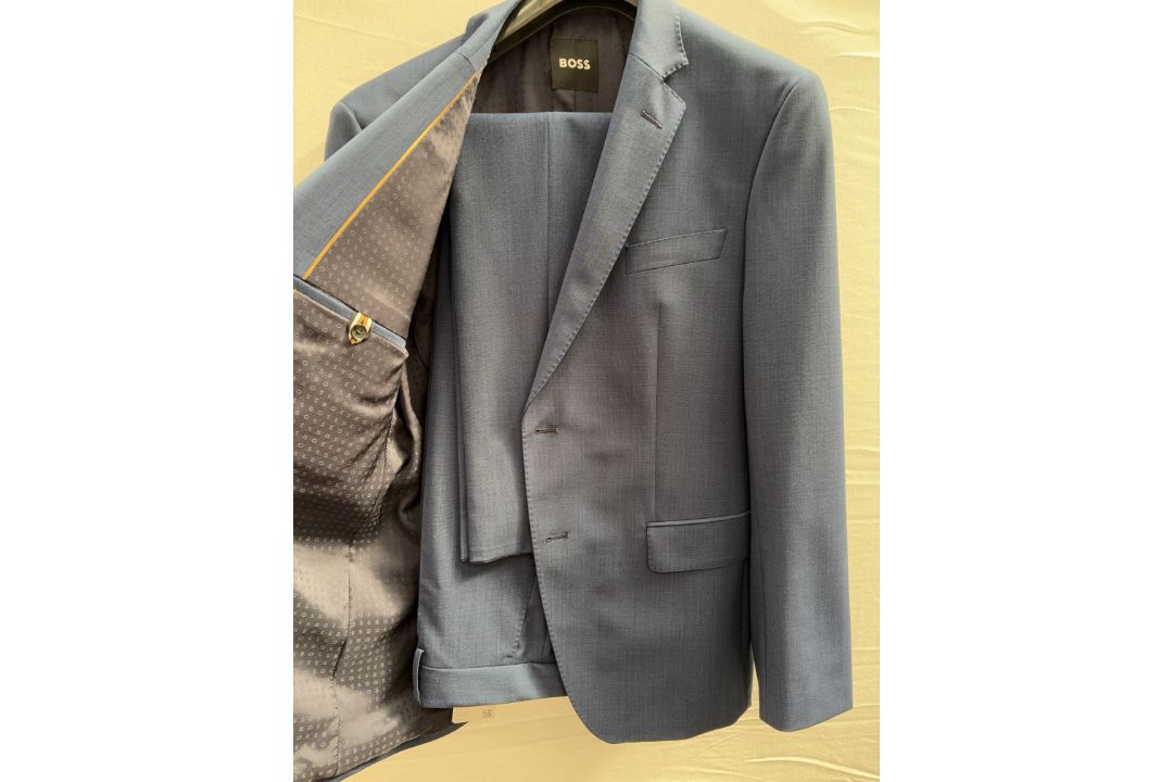 Hugo Boss 2pcs - size 44 - RRP£480 - Image 4 of 7