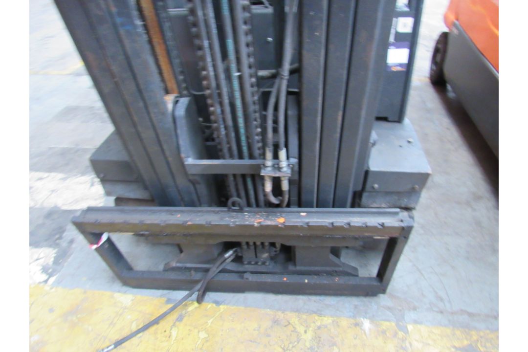 Doosan B35X-7 Plus Electric forklift truck, 3500KG, Serial Number FBA20-43900-01441, No Forks, No Ba - Image 6 of 13