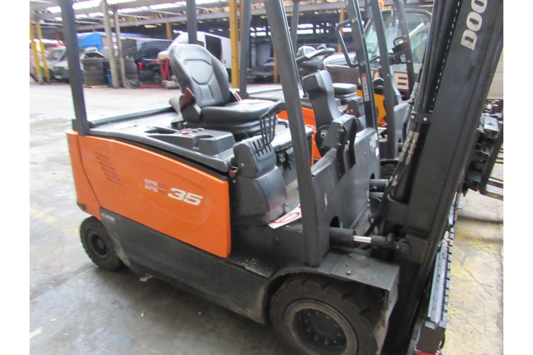 Doosan B35X-7 Plus Electric forklift truck, 3500KG, Serial Number FBA20-43900-01441, No Forks, No Ba - Image 5 of 13