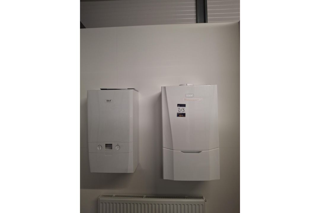2 x Display boilers by ideal - Image 1 of 6