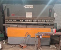 Megoform CNC press brake with autobend 7control panel, with quantity of tooling to cabinet. Hardwire