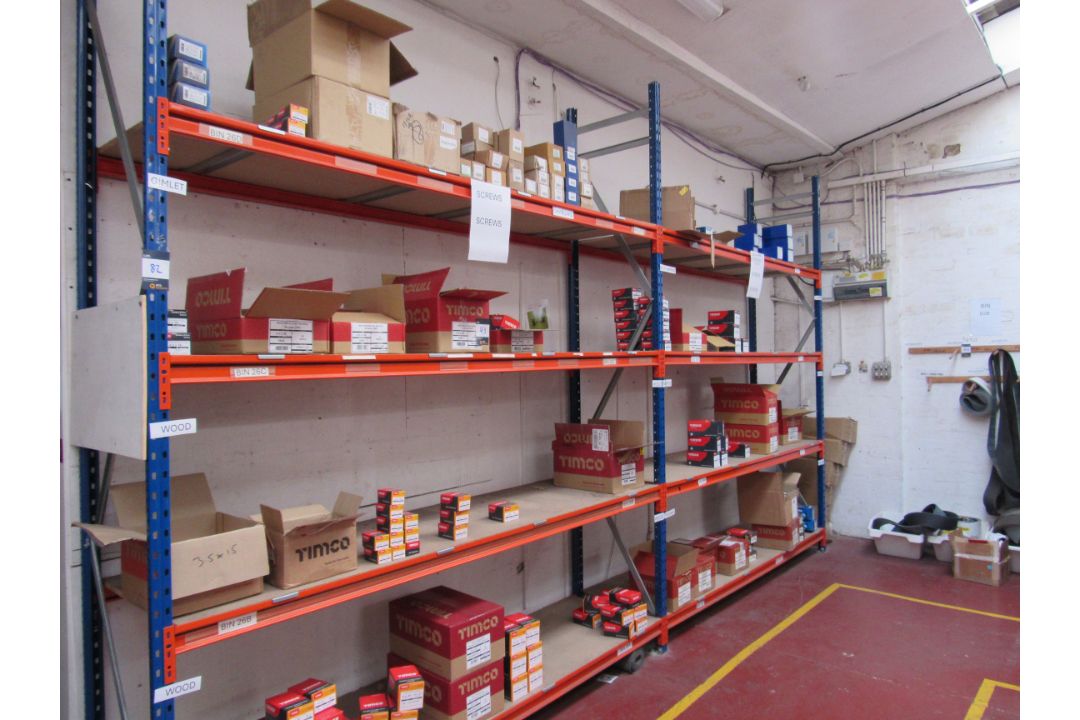 Quantity screws etc. to 2 bays - Image 1 of 9