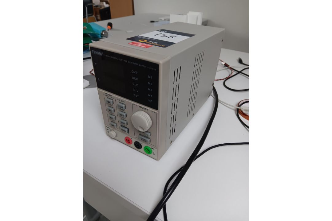 Tenma 72-10480 digital control DC power supply 0-30v 3a - Image 2 of 4