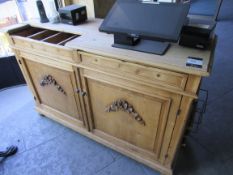 Pine welcome / serving stand