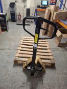 Pallet truck, 2500kg capacity