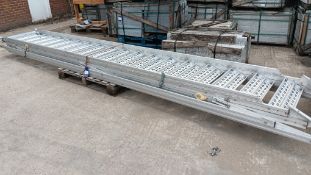 18-tread aluminium step ladder �5+vat lift out fee