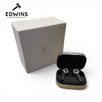 A Cased set of Bang and Olufsen Beoplay in ear earphones. As new condition (unused). These earphones