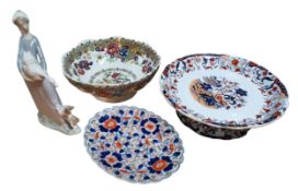 A Staffordshire Ironstone pedestal shaped circular comport, decorated with the Japan pattern, 30.5cm