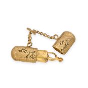 NO RESERVE - AN ANTIQUE LOVE IS BLIND SPECTACLES AND SPECTACLES CASE PENDANT comprising a spectacles