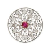 A FINE ANTIQUE RUBY AND DIAMOND BROOCH, EARLY 20TH CENTURY the openwork brooch set with a round cut