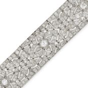NO RESERVE - A FINE ART DECO FRENCH DIAMOND STRAP BRACELET, CIRCA 1930 in platinum and 18ct white go