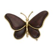 VAN CLEEF & ARPELS, A RARE VINTAGE WOODEN BUTTERFLY CLIP BROOCH, CIRCA 1971 in 18ct yellow gold, des