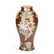 A CHINESE FAMILLE VERTE PORCELAIN BALUSTER VASE KANGXI PERIOD (1662-1722)