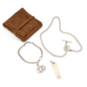 A COLLECTION OF GUCCI SILVER JEWELLERY