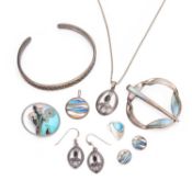 A COLLECTION OF CELTIC SILVER JEWELLERY
