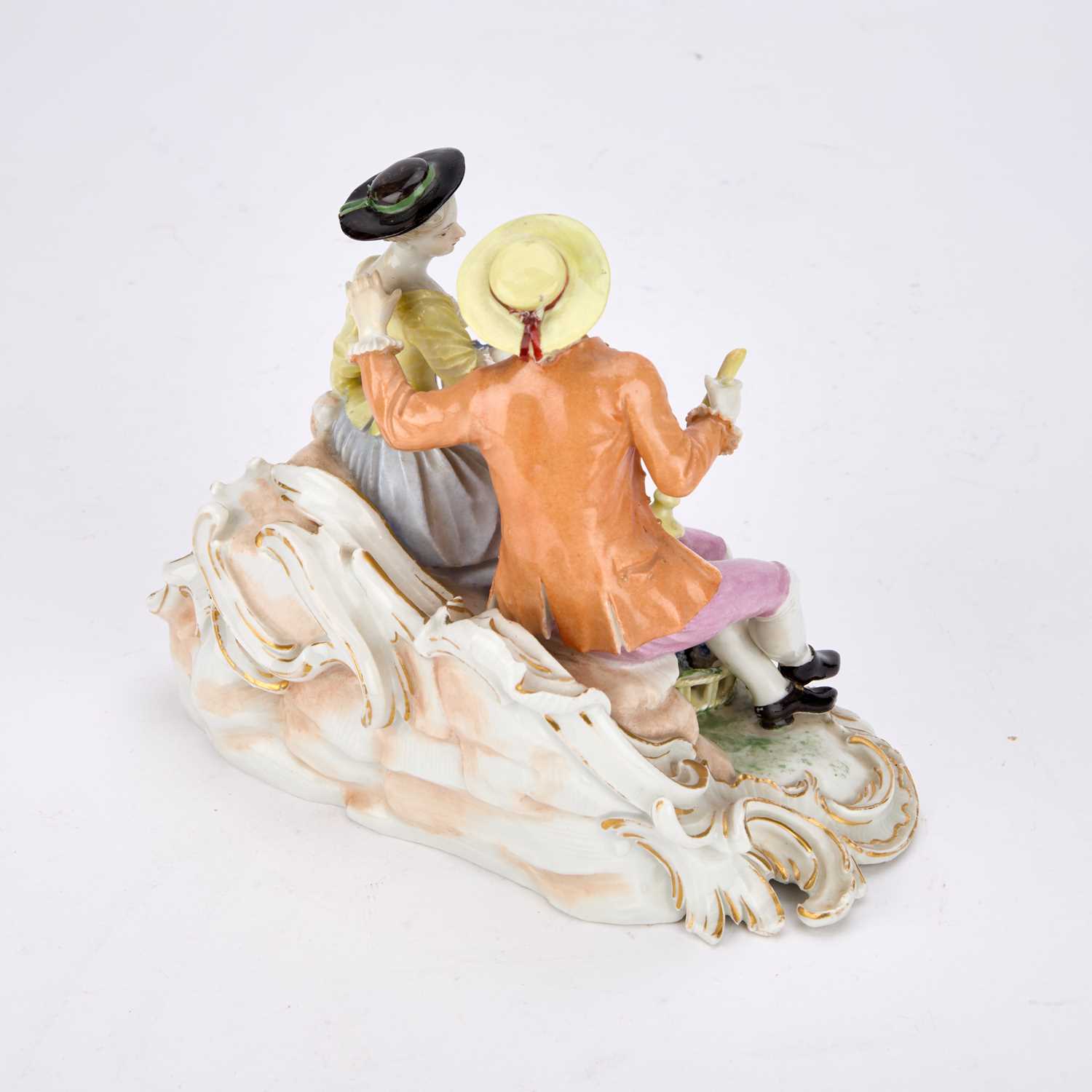 A LUDWIGSBURG PORCELAIN FIGURE GROUP CIRCA 1770 - Image 5 of 6