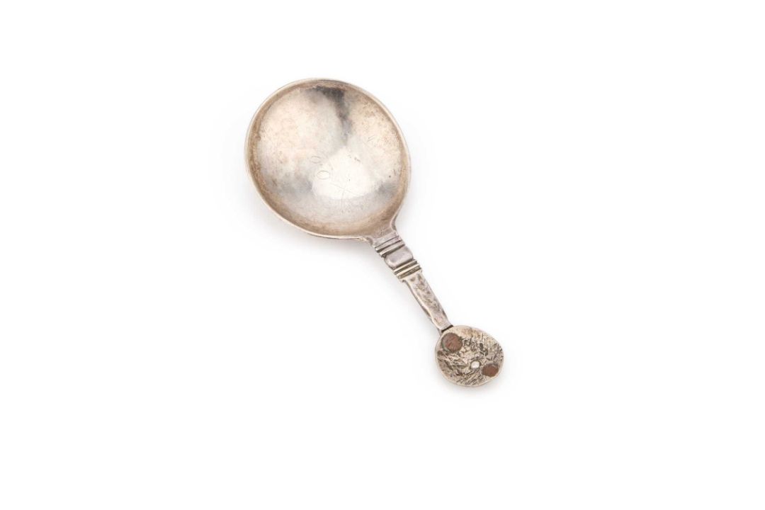 A 17TH CENTURY SCANDINAVIAN SILVER SPOON
