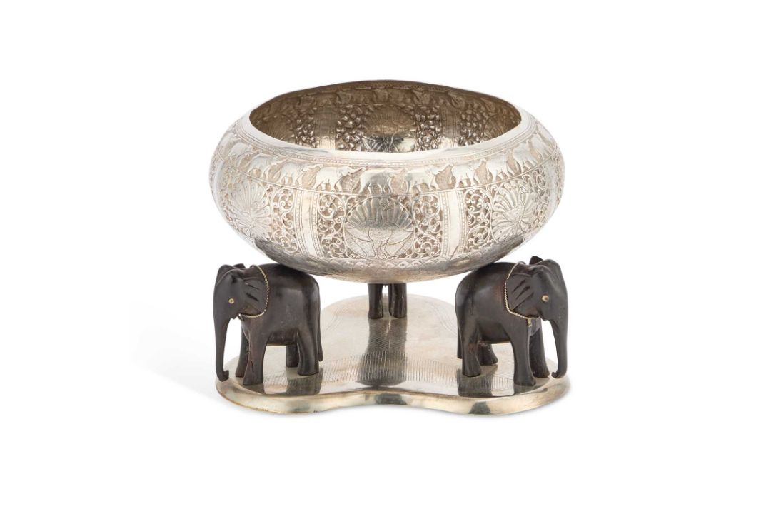 A LATE 19TH CENTURY CEYLONESE SILVER BOWL ON ELEPHANT STAND - Image 1 of 3