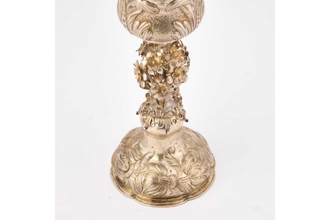 A CONTINENTAL SILVER CHALICE AND COVER - Image 2 of 3