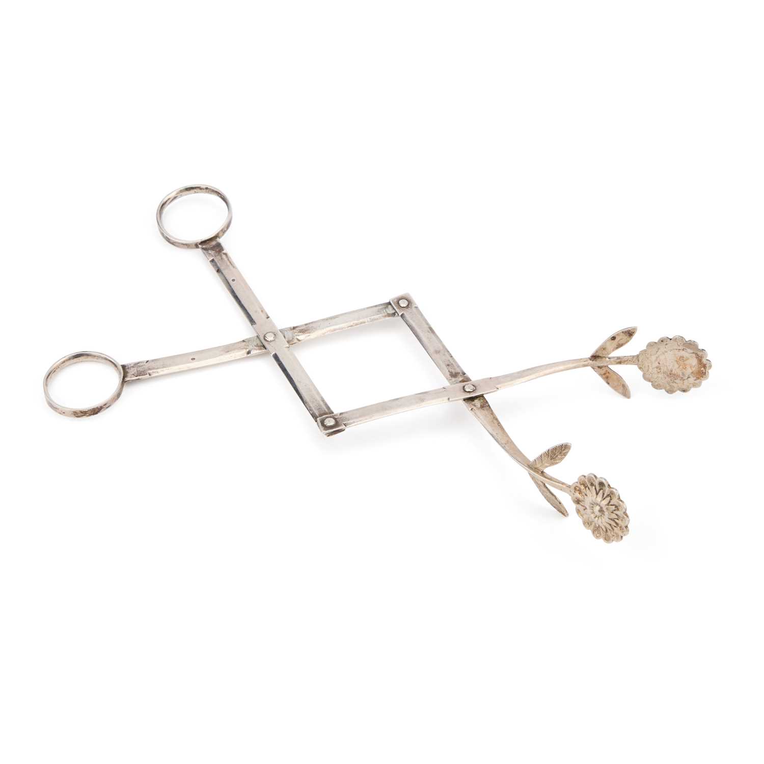 A PAIR OF 19TH CENTURY GERMAN SILVER TONGS