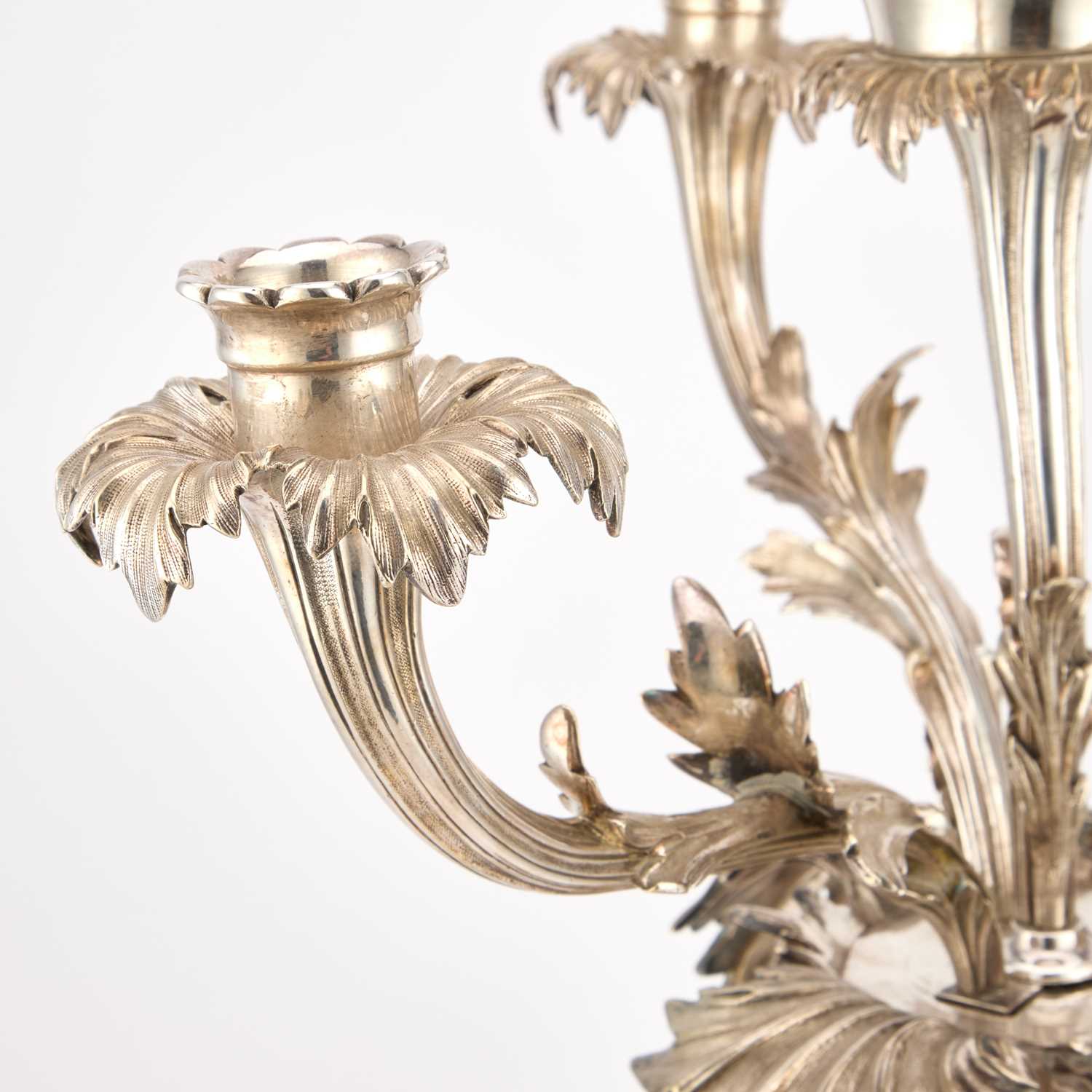 AN IMPOSING VICTORIAN SILVER-PLATED FOLIATE CENTREPIECE MID-19TH CENTURY - Image 5 of 6