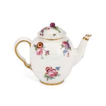 A SÈVRES PORCELAIN TEAPOT CIRCA 1770