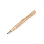 AN EDWARD VIII 9 CARAT GOLD PROPELLING PENCIL