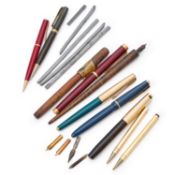 A GROUP OF FOUNTAIN PENS, BALLPOINT PENS AND NIBS
