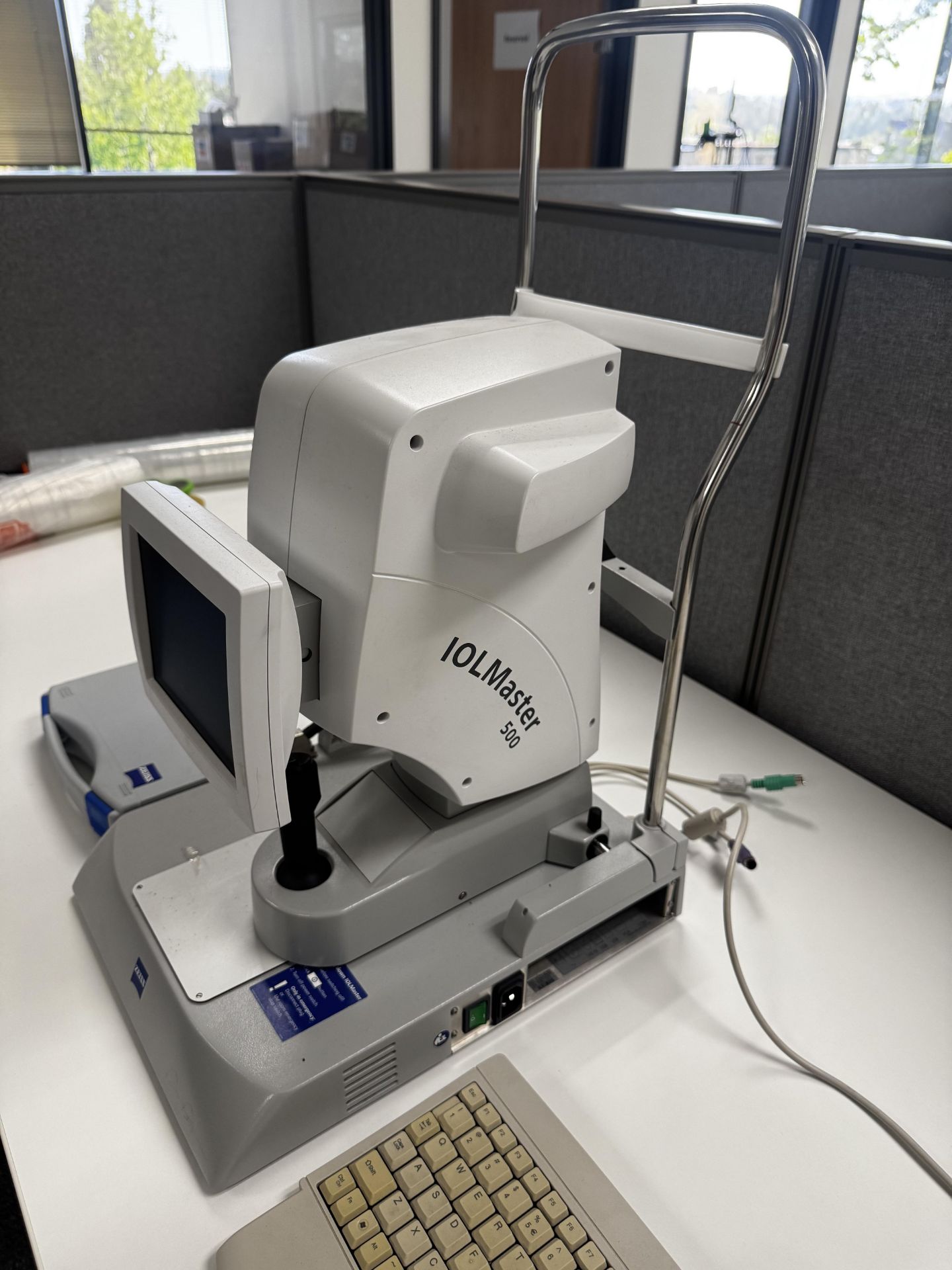 Zeiss Meditech AG IOL Master 500 with table and printer | Asset(s ...