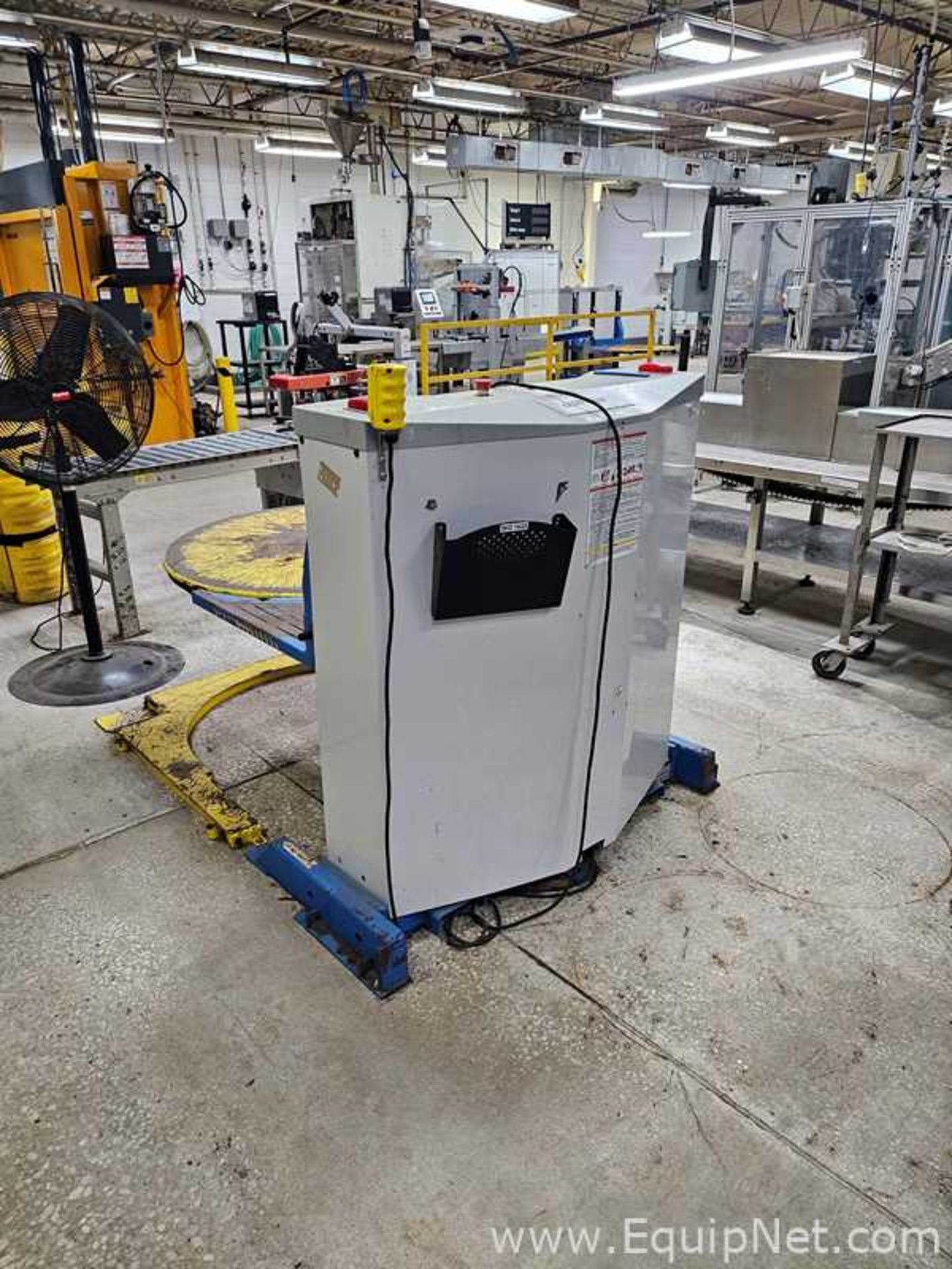 Bishamon lndustries Corporation EZO-25E-3S Lift - Image 2 of 5