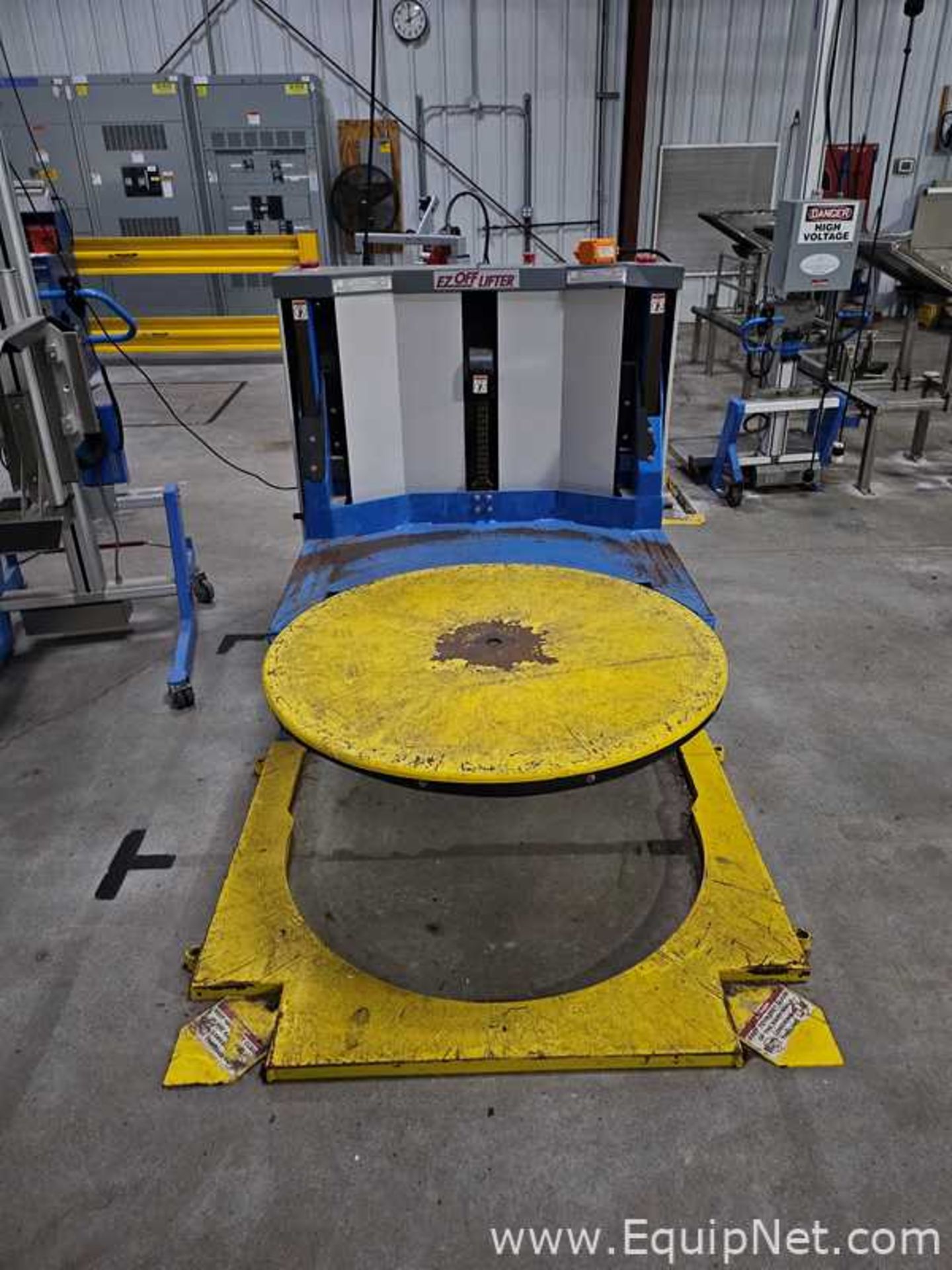 Bishamon lndustries Corporation EZO-25E-3S Lift - Image 5 of 6
