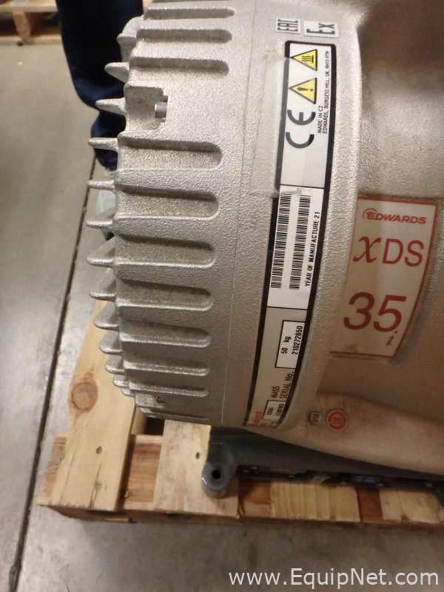 Lot of 11 Edwards XDS 35i Vacuum Pumps EX Rated - Image 4 of 8