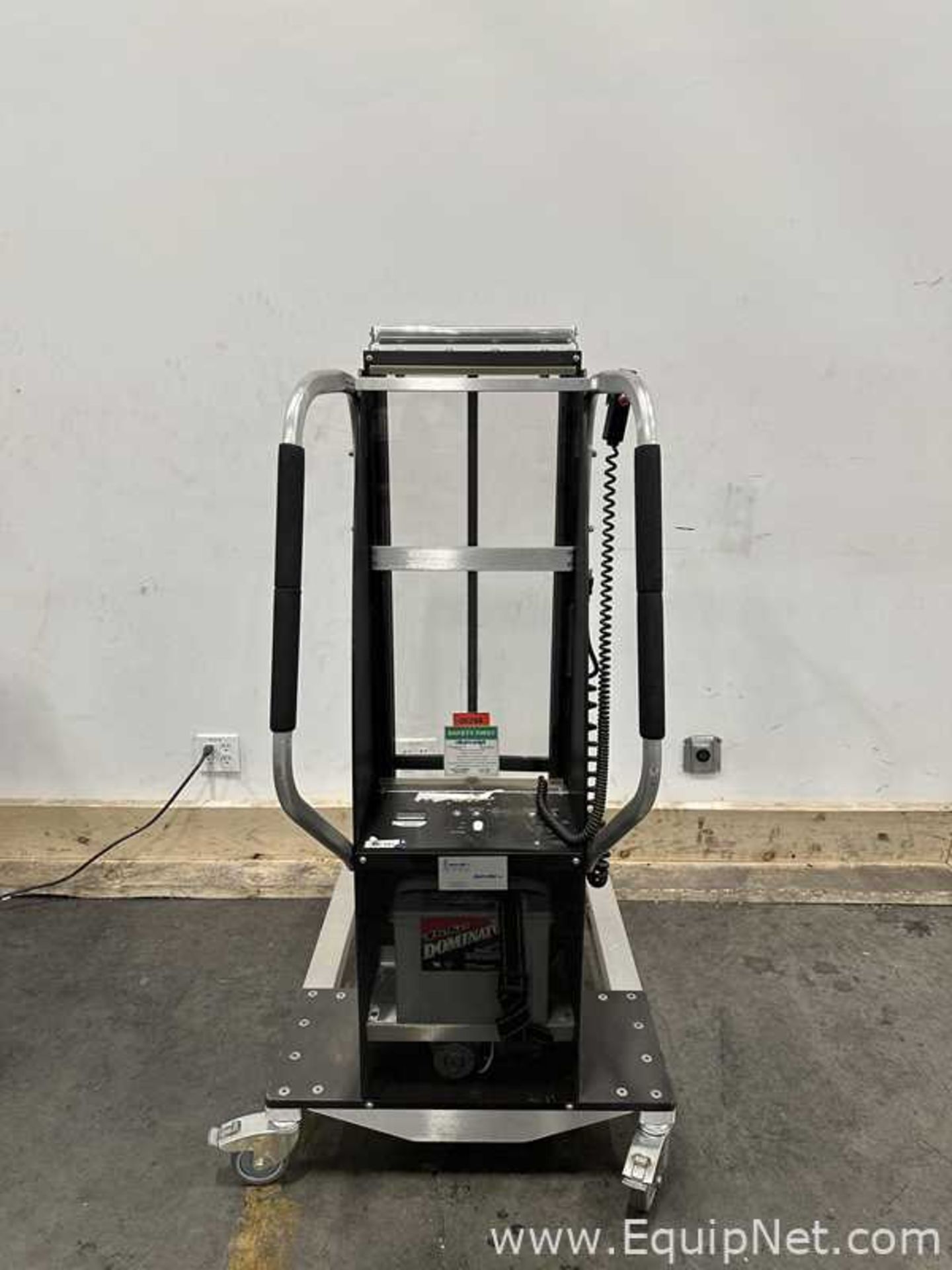 Alum A Lift 275 LBS Battery Operated Lift - Image 3 of 8