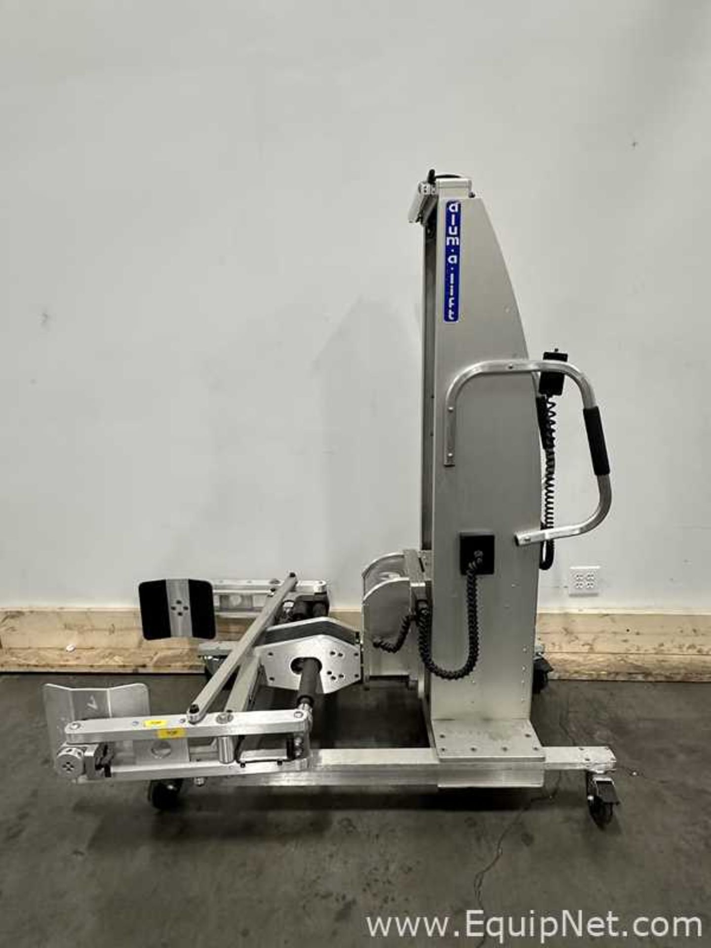 Alum A Lift Battery Operated Lift With Barrell Clamp - Image 4 of 21