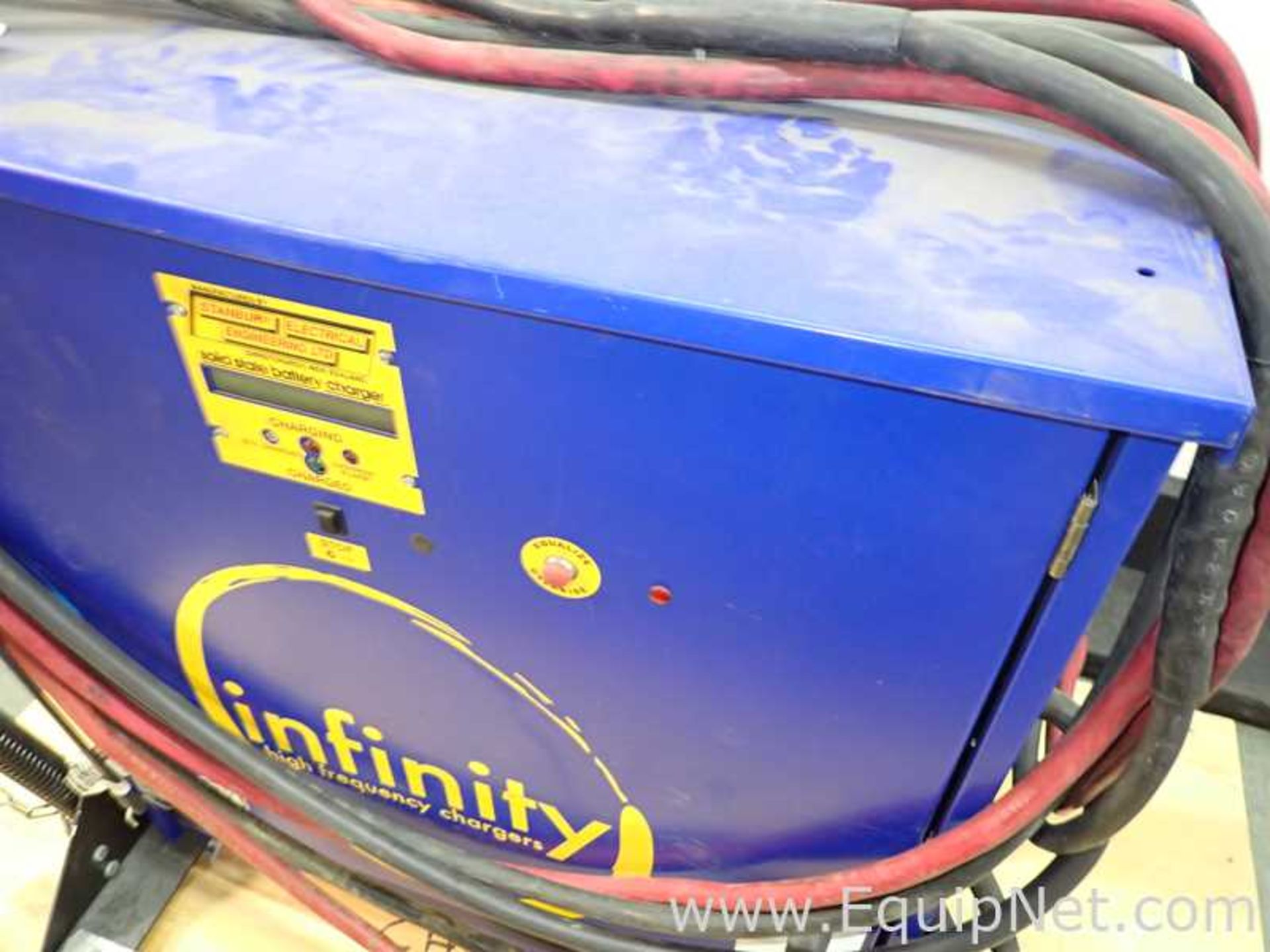 Infinity PEI-1/10 High Frequency Battery Charger - Image 3 of 3