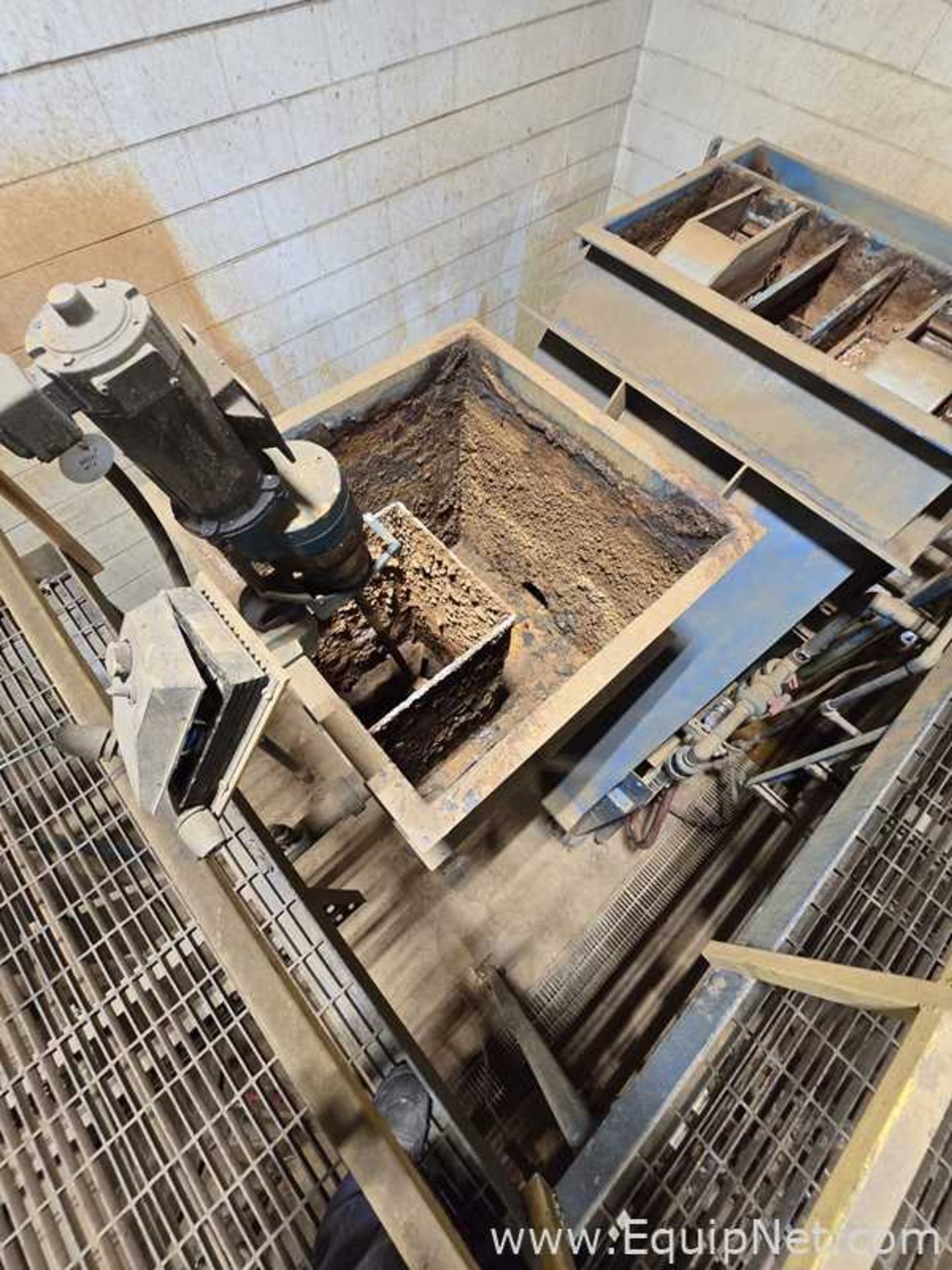 J Mark Systems Waste Water Treatment System - Image 14 of 40