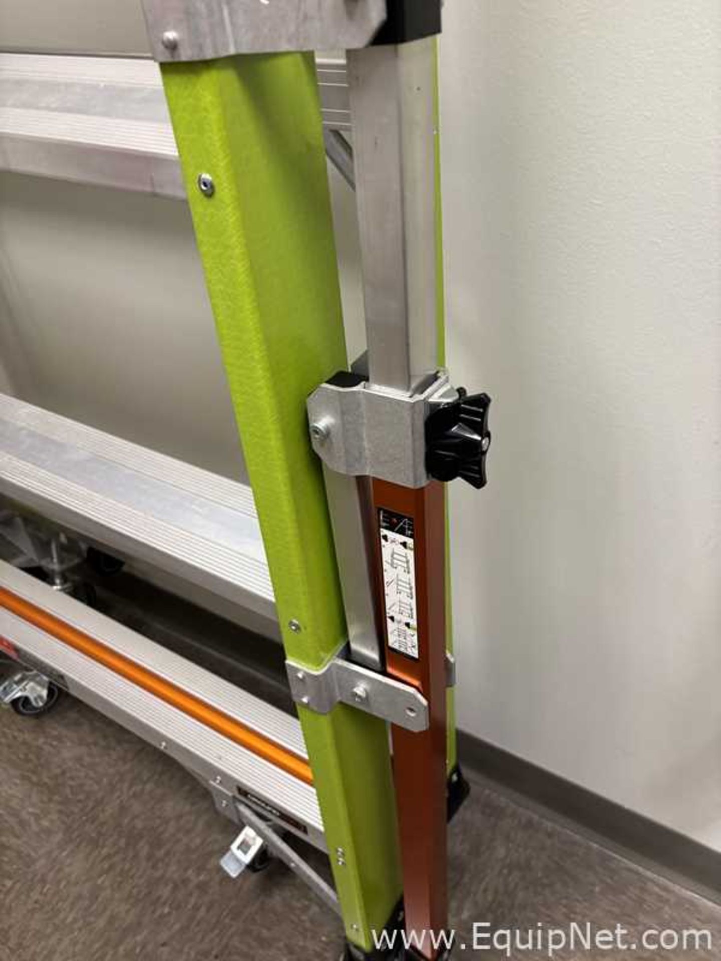Little Giant 19708-146 Safety Cage 2.0 Platform Ladder With Adjustable Outriggers - Image 5 of 5
