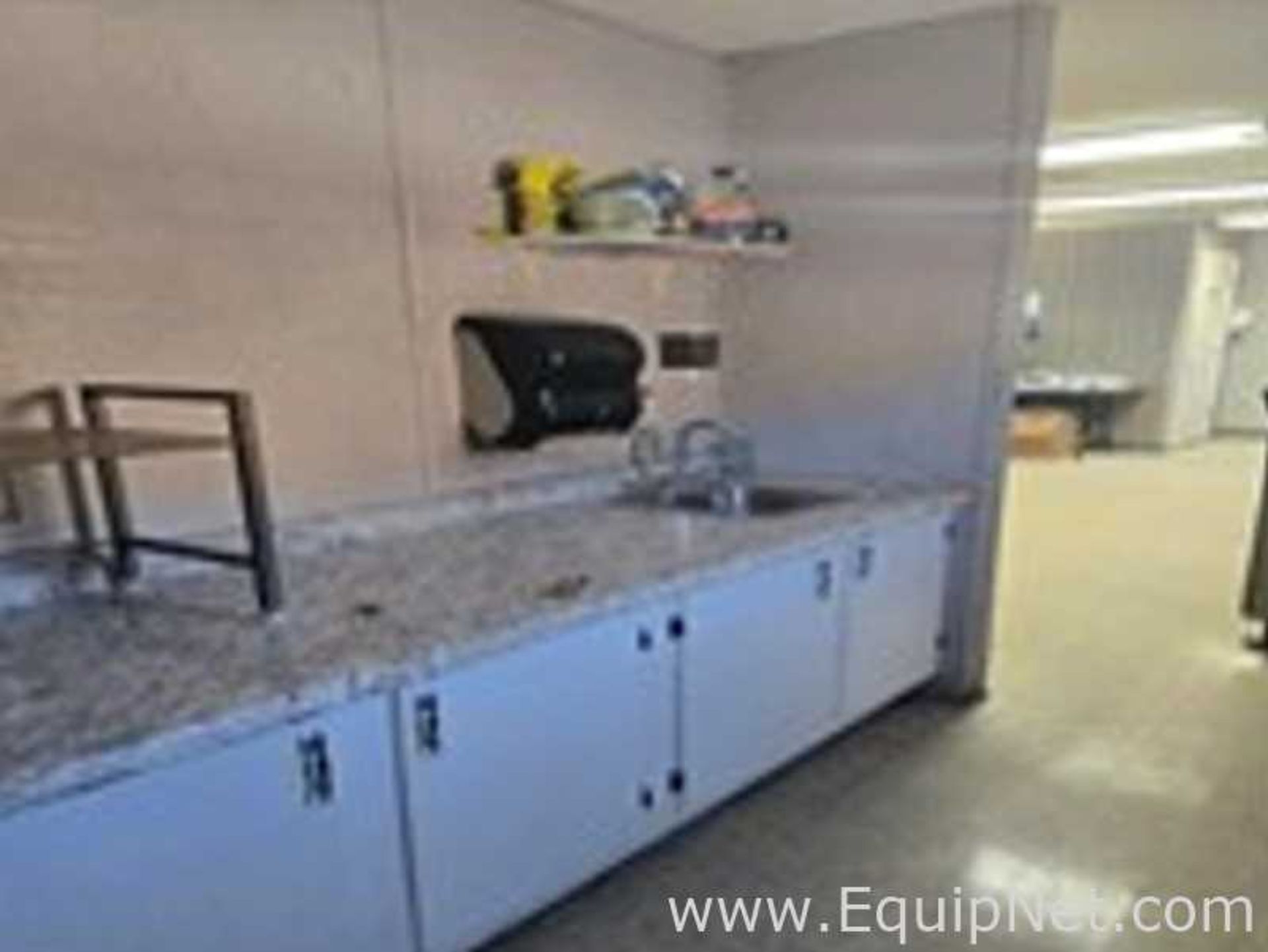 66ft x 13ft Trailer Living Space - Image 6 of 7