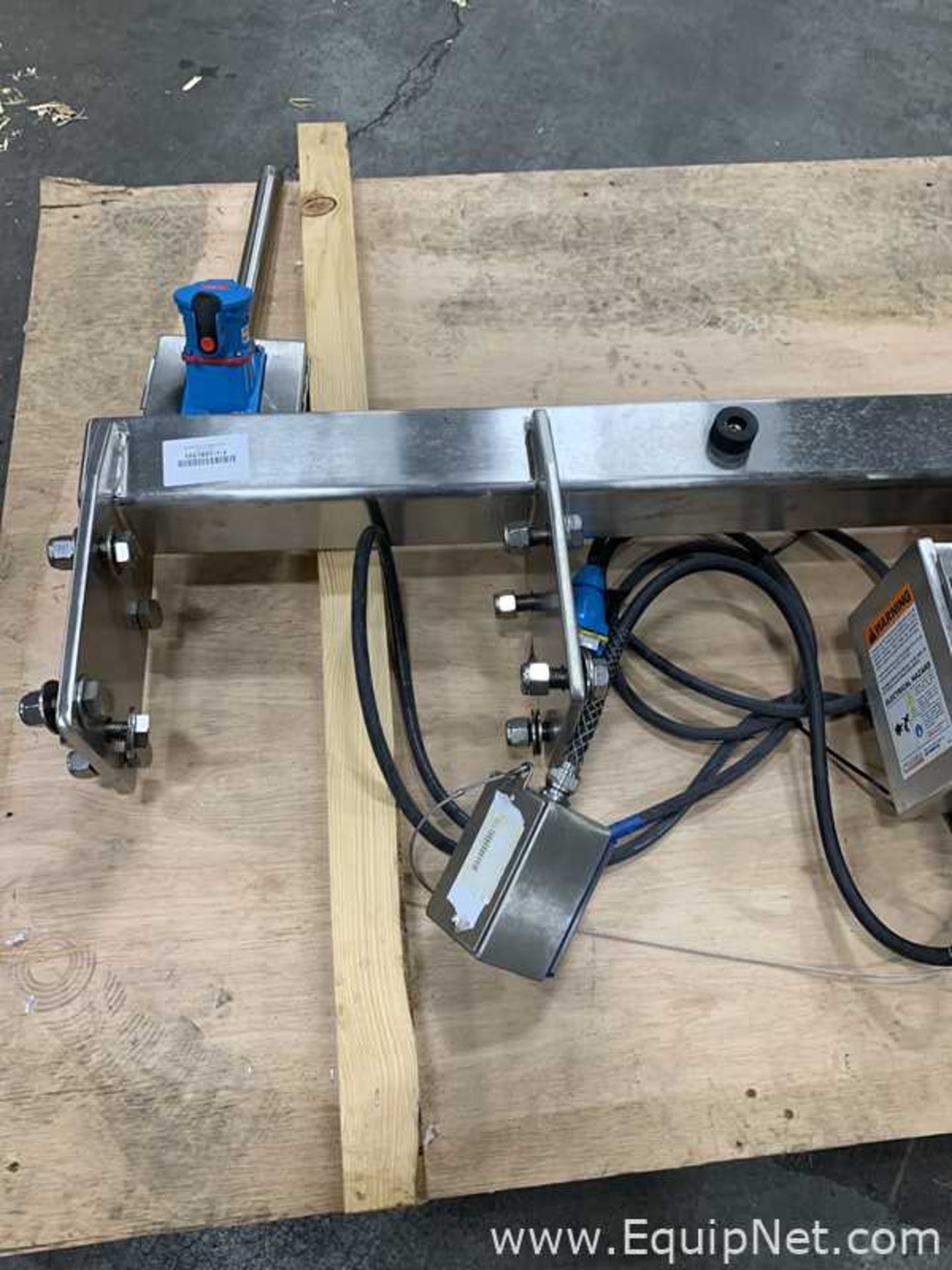 EHS Solutions Stainless Steel CST110 Jib Crane - 150 Lbs. Capacity - Image 5 of 5