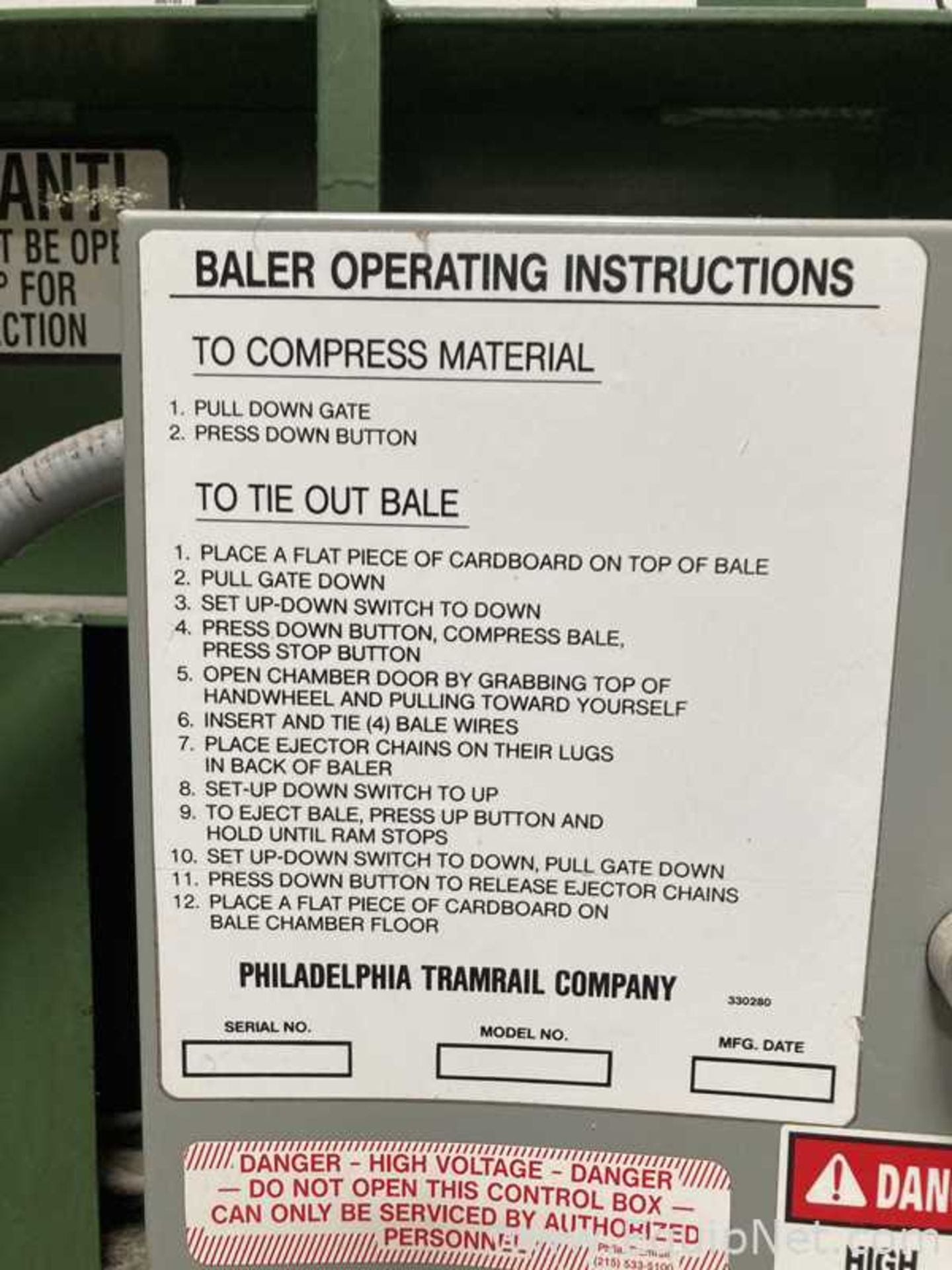 Philadelphia Tramrail Co. 60 Inch Wide Baler - Image 5 of 6