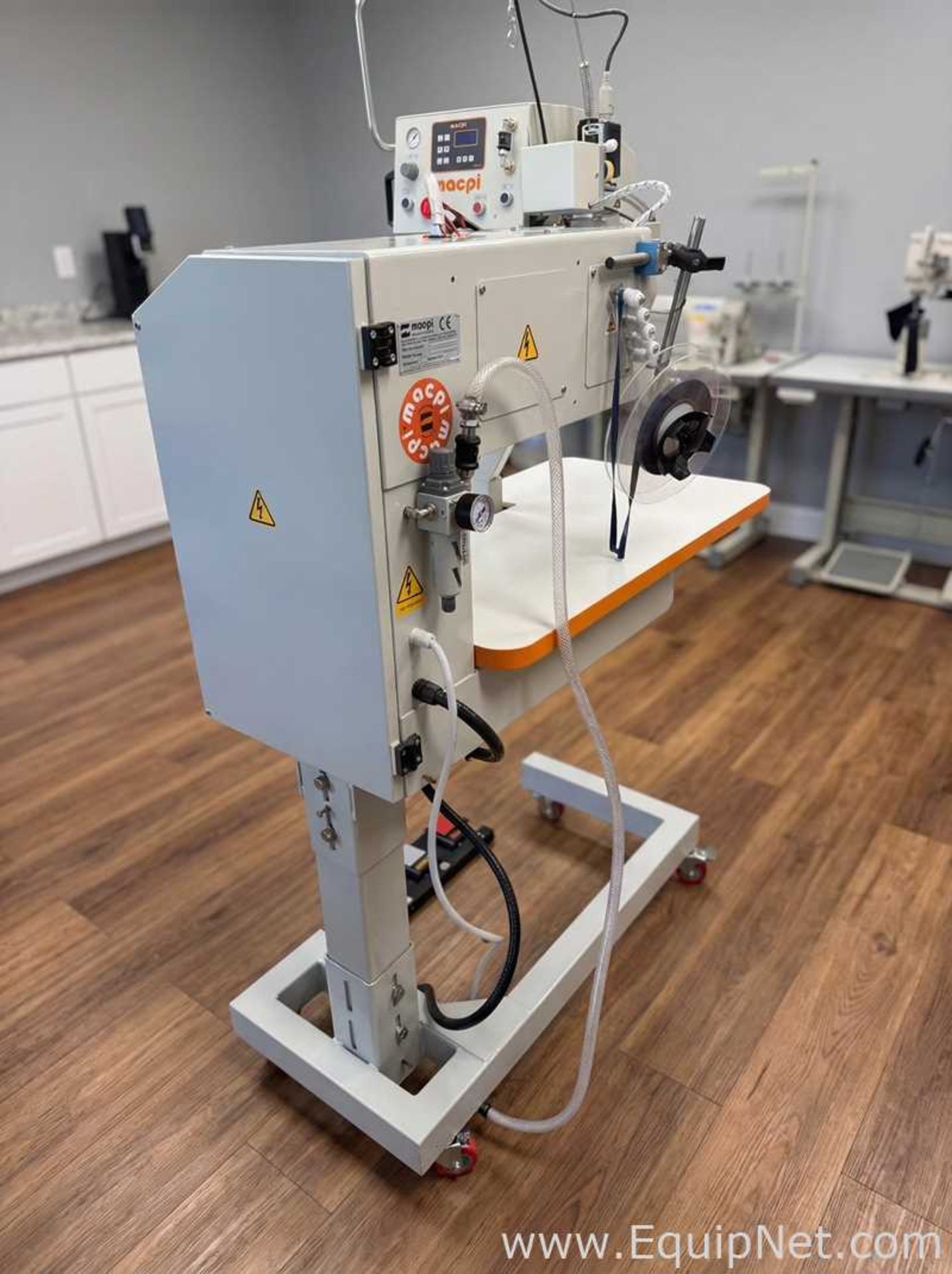Macpi 336.59T Automatic Seam Sealing Machine - Image 2 of 7