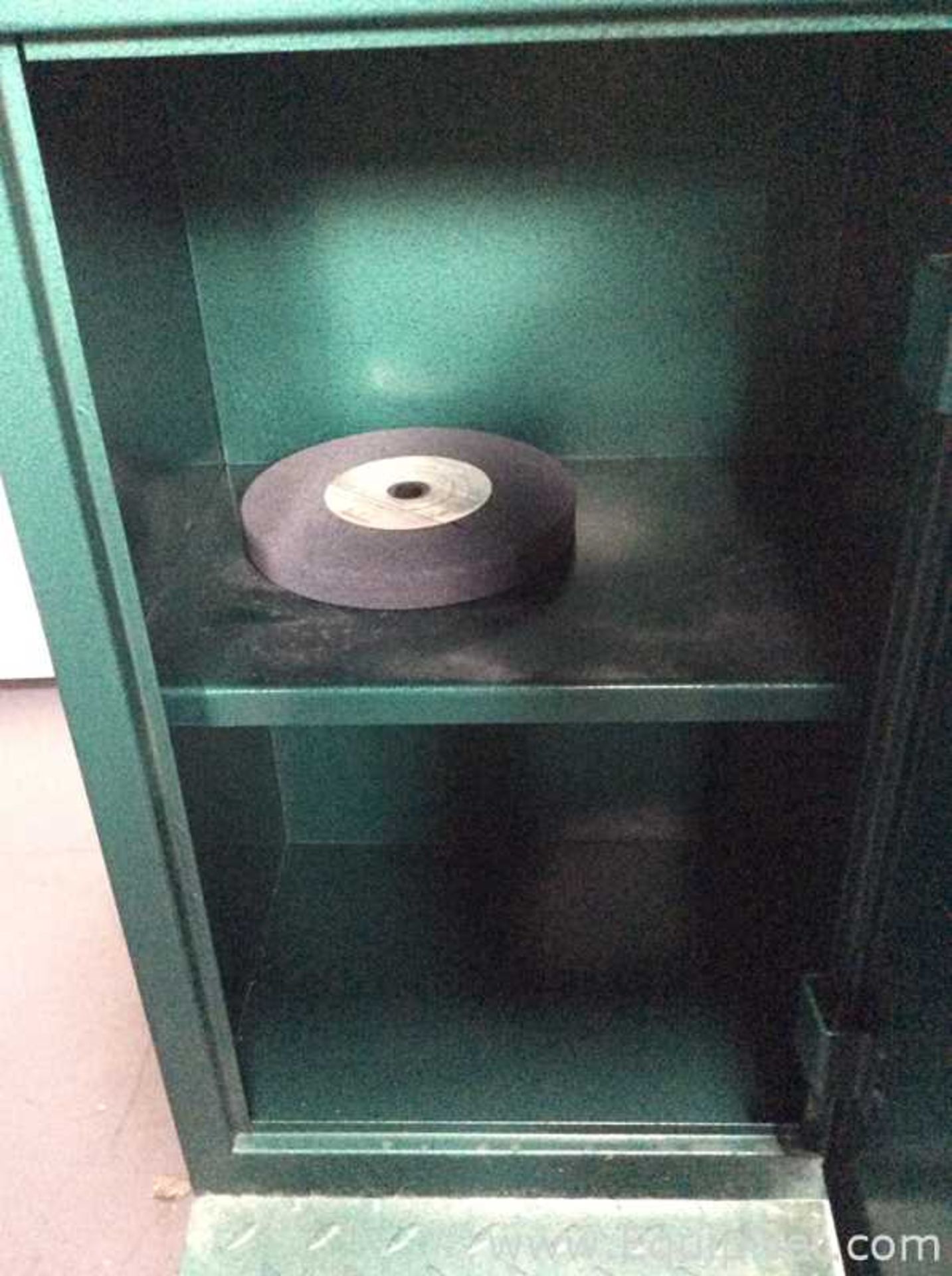 Jet JBG-8A Bench Grinder Mounted on Grizzly G0759 Cabinet - Image 3 of 5