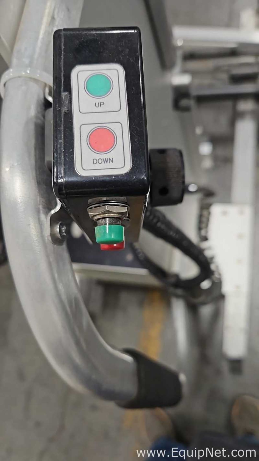 Alum A Lift Battery Operated Lift With Barrell Clamp - Image 18 of 21