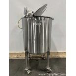 Lightnin Model XD-30 SCR Mixer With Baldor Washdown Duty DC Drive And Motor