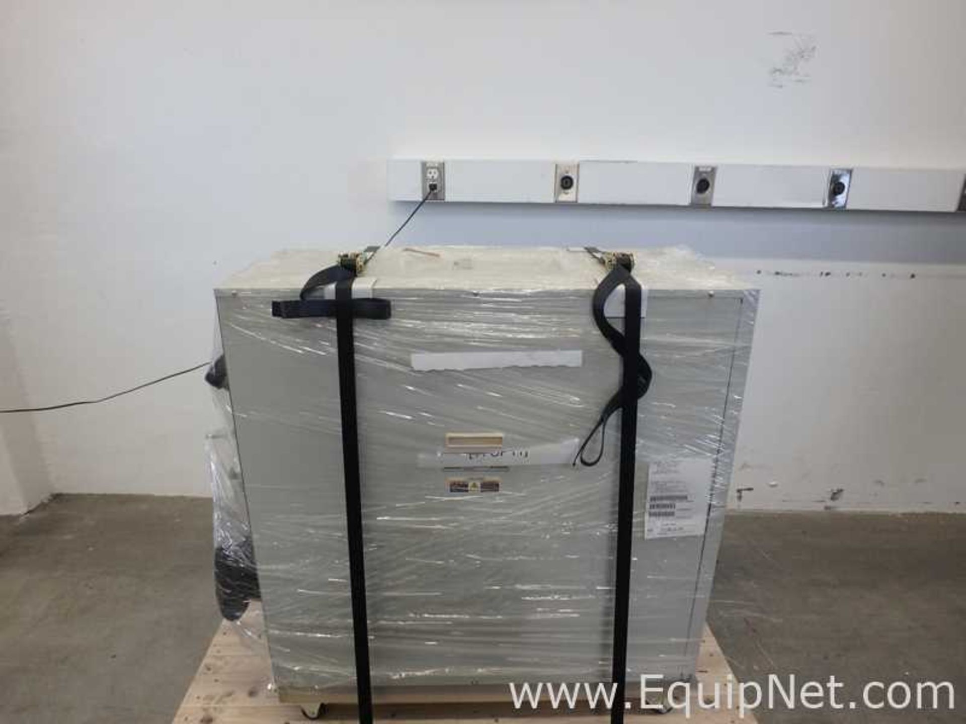 Lot of SMC HRZ010-WS High Pressure Refrigerant Thermo Chiller - Image 4 of 8