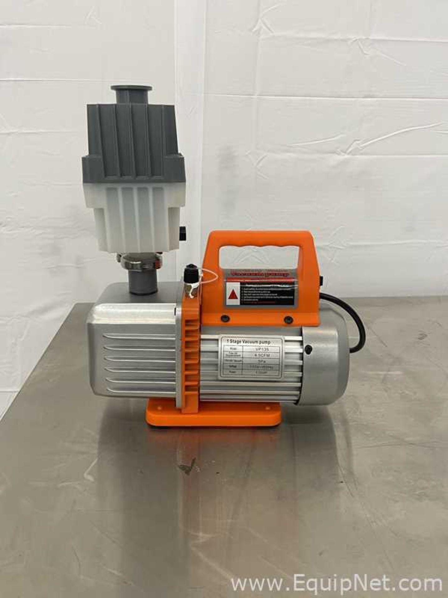 Edwards VP135 Vacuum Pump