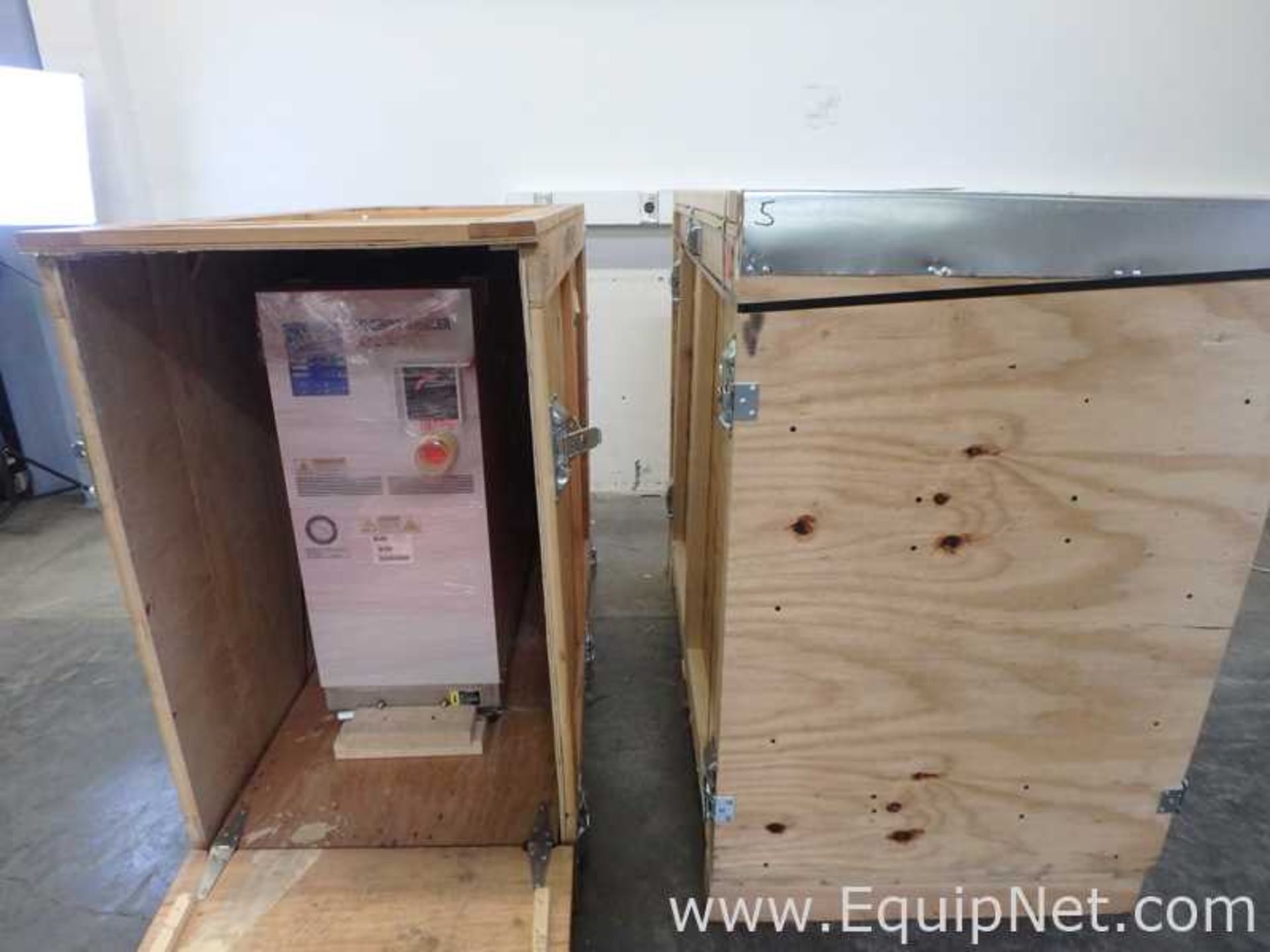 Lot of SMC HRZ010-WS High Pressure Refrigerant Thermo Chiller