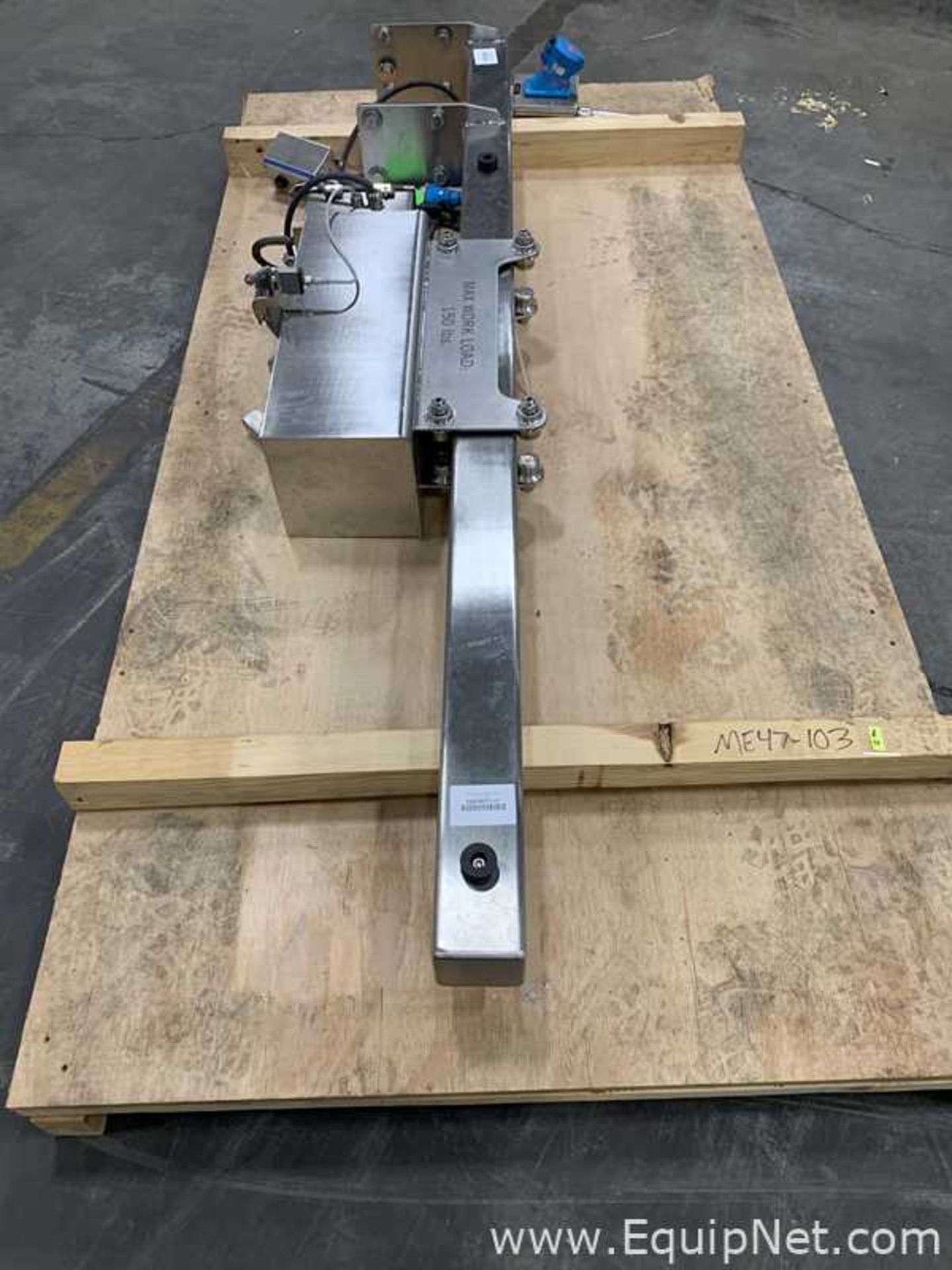 EHS Solutions Stainless Steel CST110 Jib Crane - 150 Lbs. Capacity